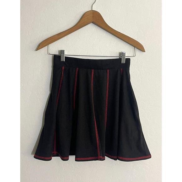 Hot Topic Skirt S Black Mini Black & Red Stretch Knit Goth Grunge Flare - Picture 1 of 6